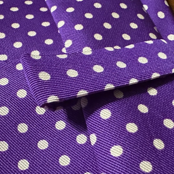 AUTHENTIC DOLCEPUNTA 100% SILK NECKTIE PURPLE w/WHITE POLKA DOTS - Picture 4 of 5